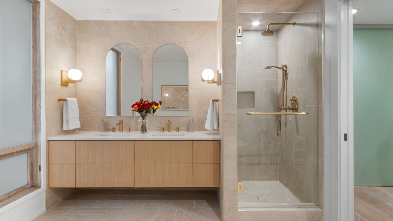 Photo of Bathroom in Fairview