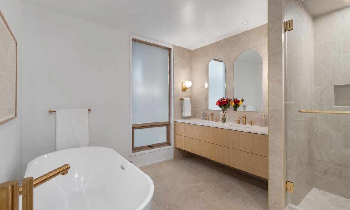 Photo of Bathroom in Fairview