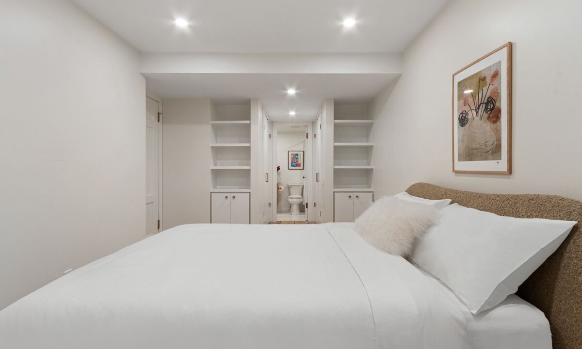 Photo of Bedroom in Fairview