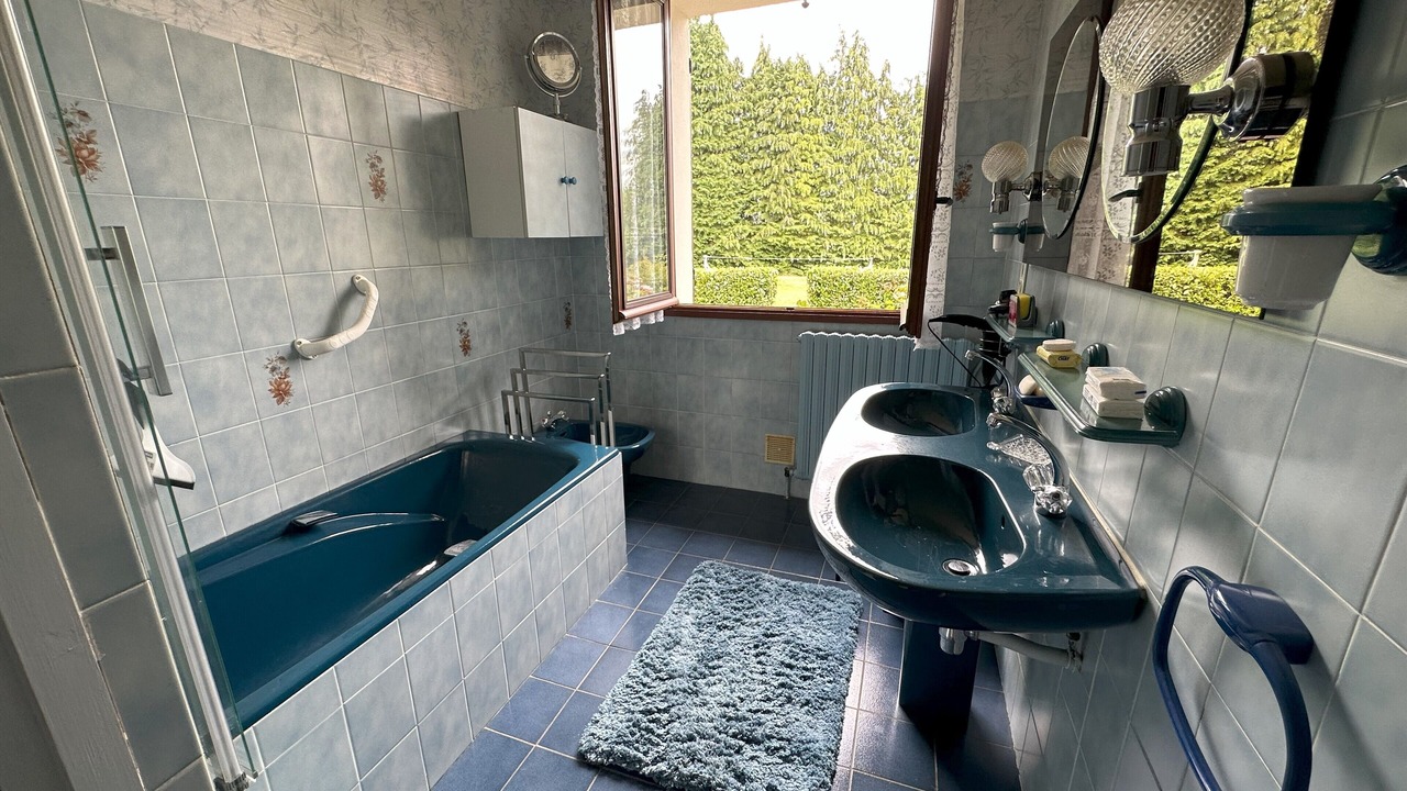 Photo of Bathroom in Flayat