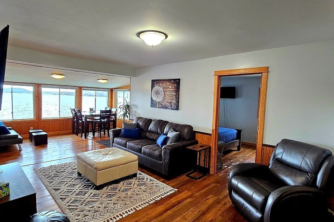 Photo of Livingroom in Merrimac