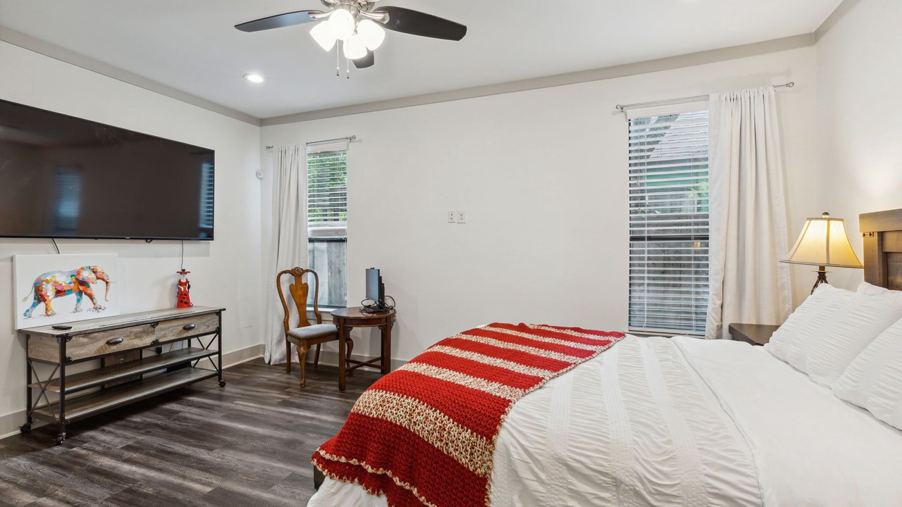 Photo of Bedroom in West Dallas