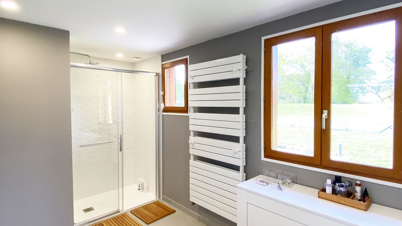 Photo of Bathroom in Les Autels-Villevillon