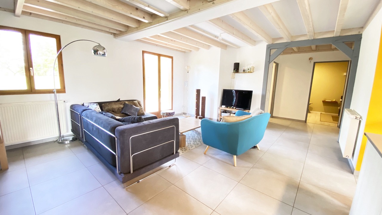 Photo of Livingroom in Les Autels-Villevillon