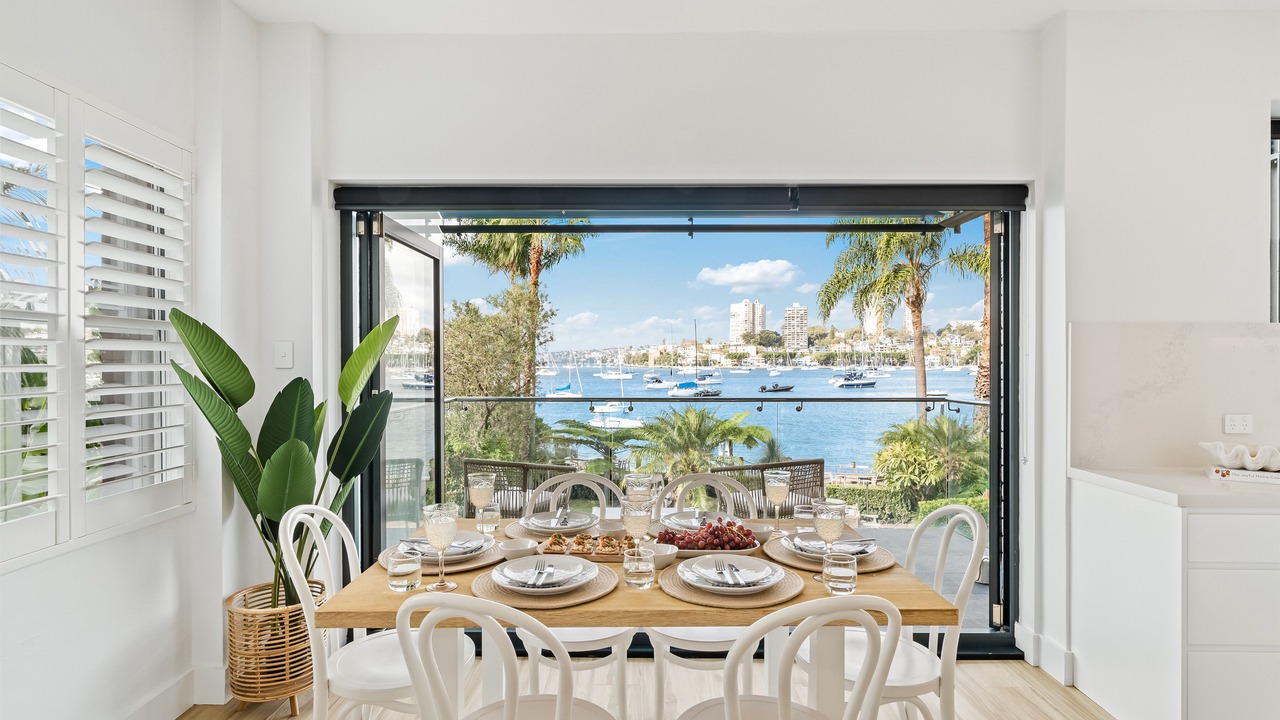 Photo of Livingroom in Elizabeth Bay