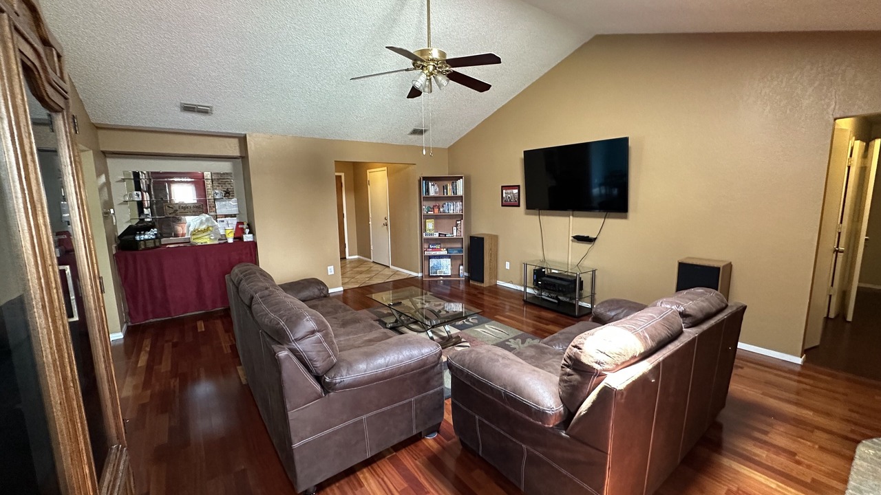 Photo of Livingroom in Allen