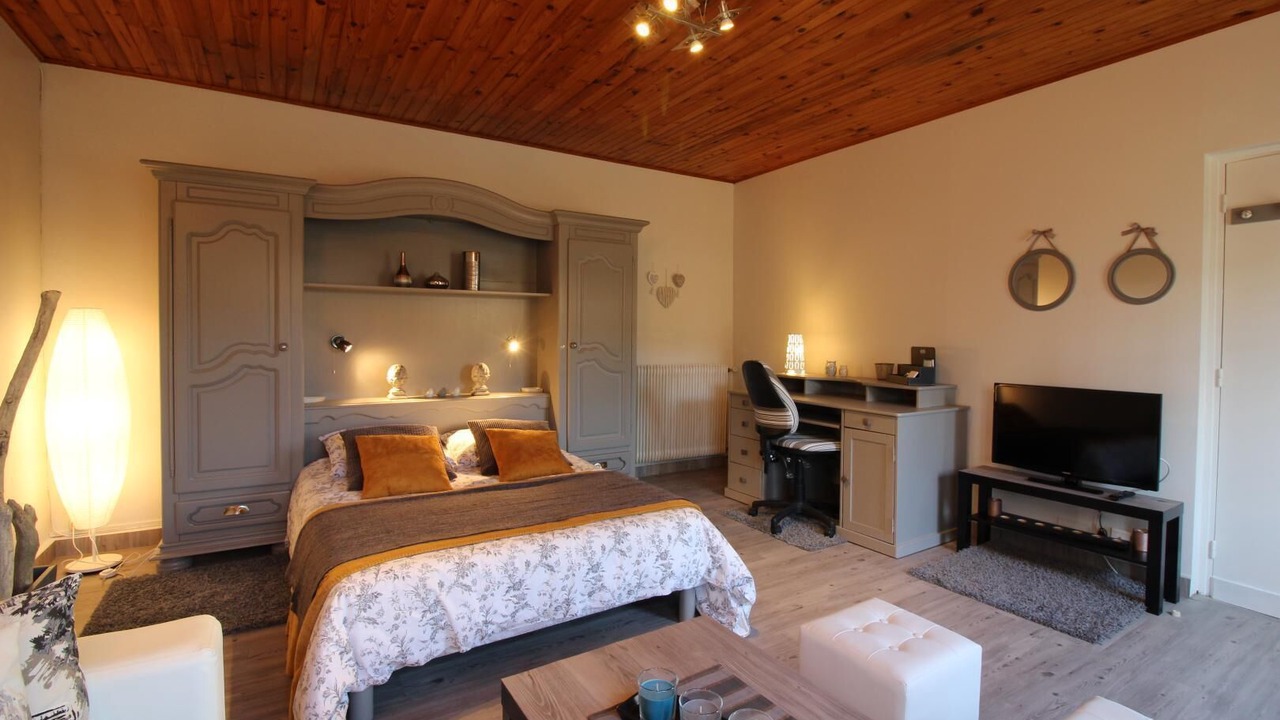 Photo of Bedroom in Pujols-sur-Ciron
