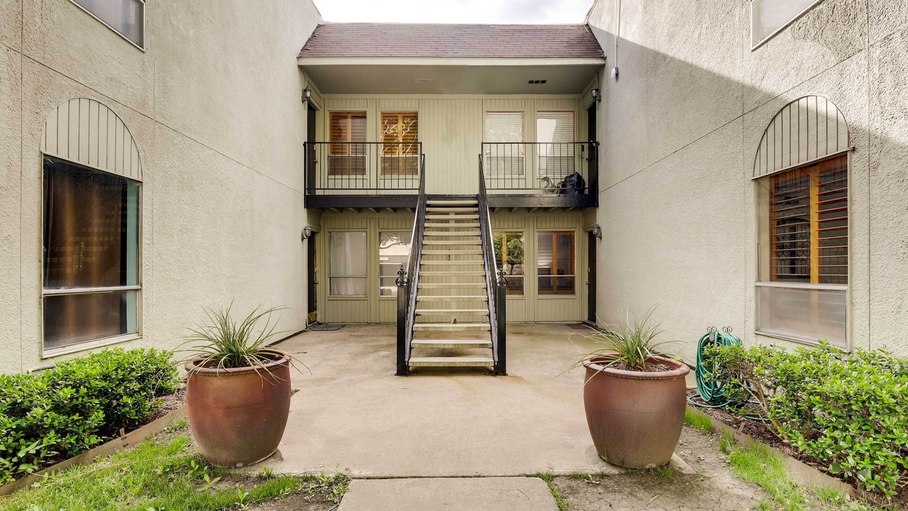 Photo of Outdoor in Knox - Henderson