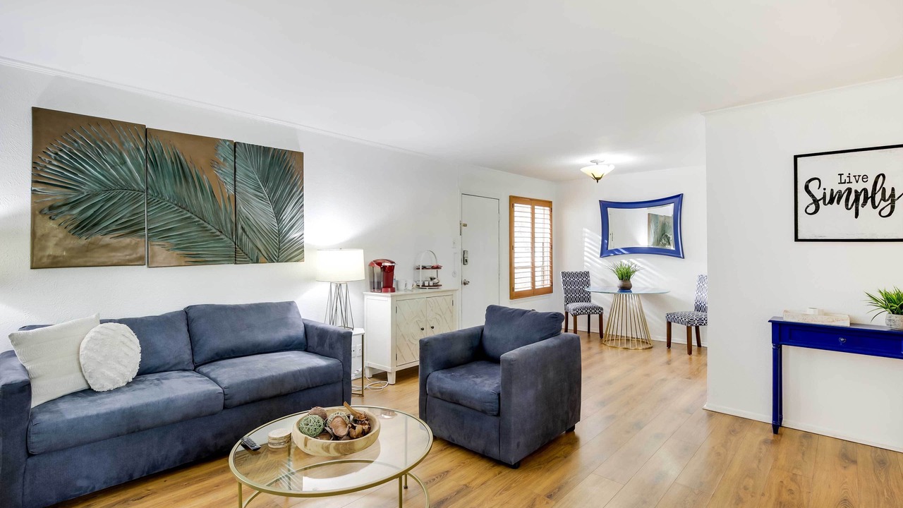 Photo of Livingroom in Knox - Henderson