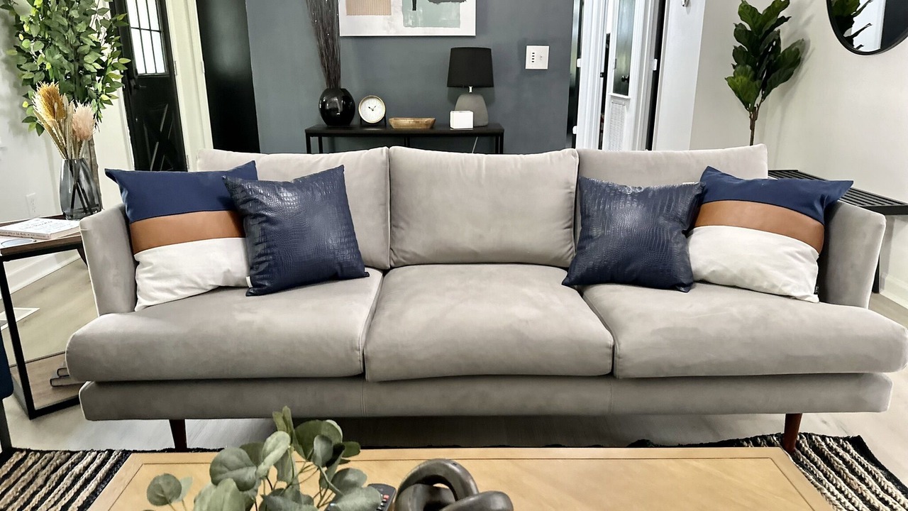 Photo of Livingroom in North Raleigh