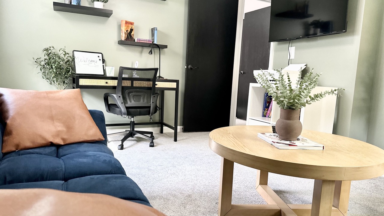 Photo of Livingroom in North Raleigh