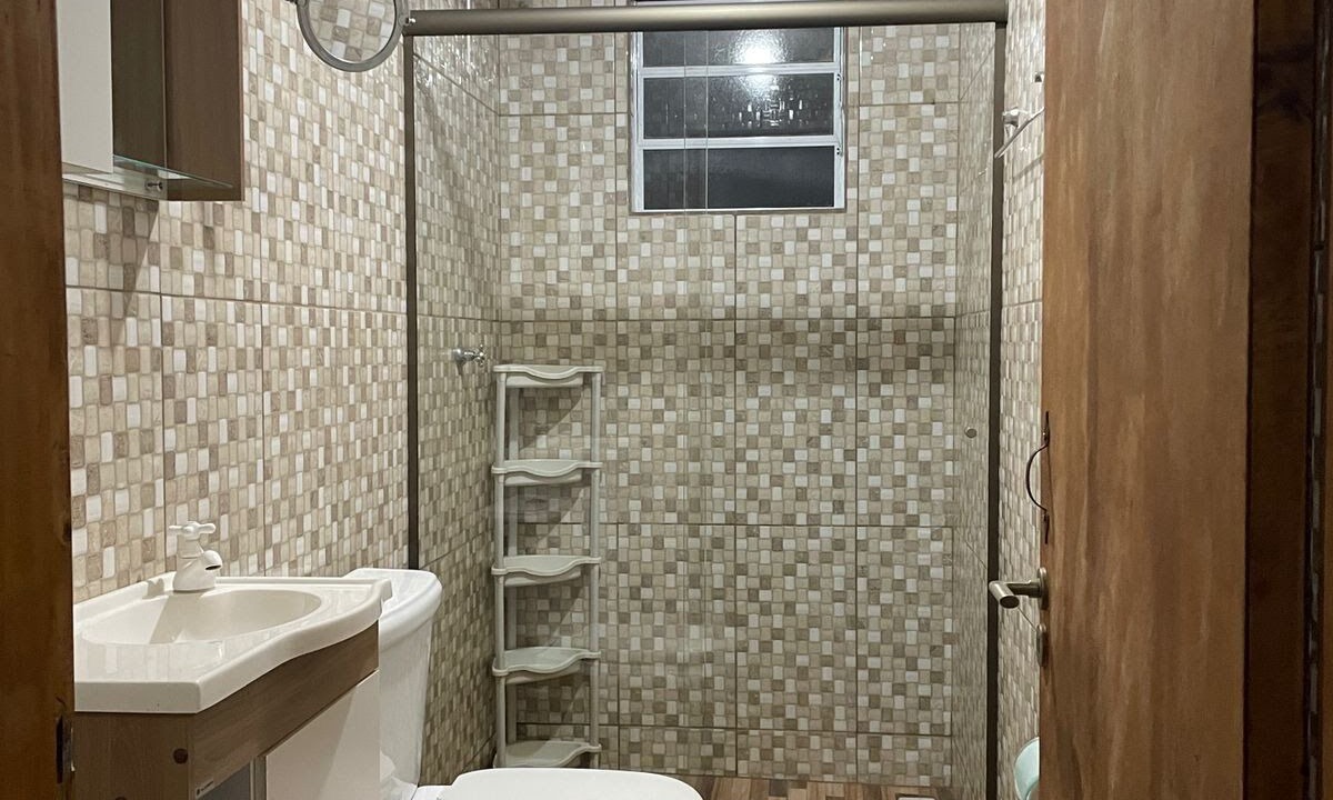 Photo of Bathroom in Camanducaia