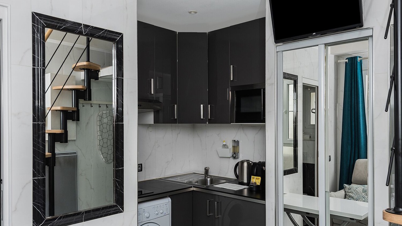 Photo of Kitchen in 8th Arrondissement
