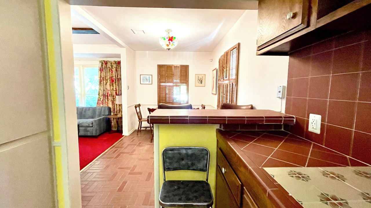 Photo of Bedroom in Valley Village