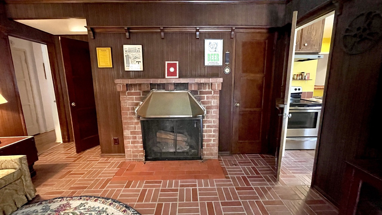 Photo of Livingroom in Valley Village