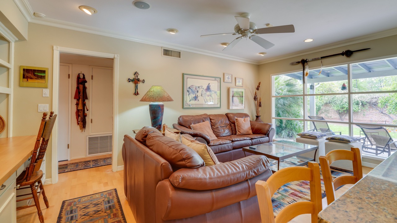 Photo of Livingroom in Arcadia