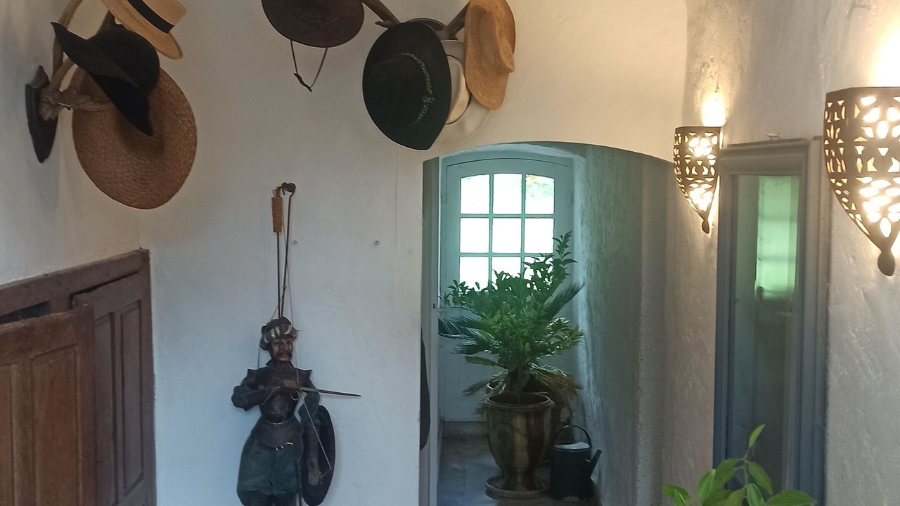 Photo of Others in Chitenay