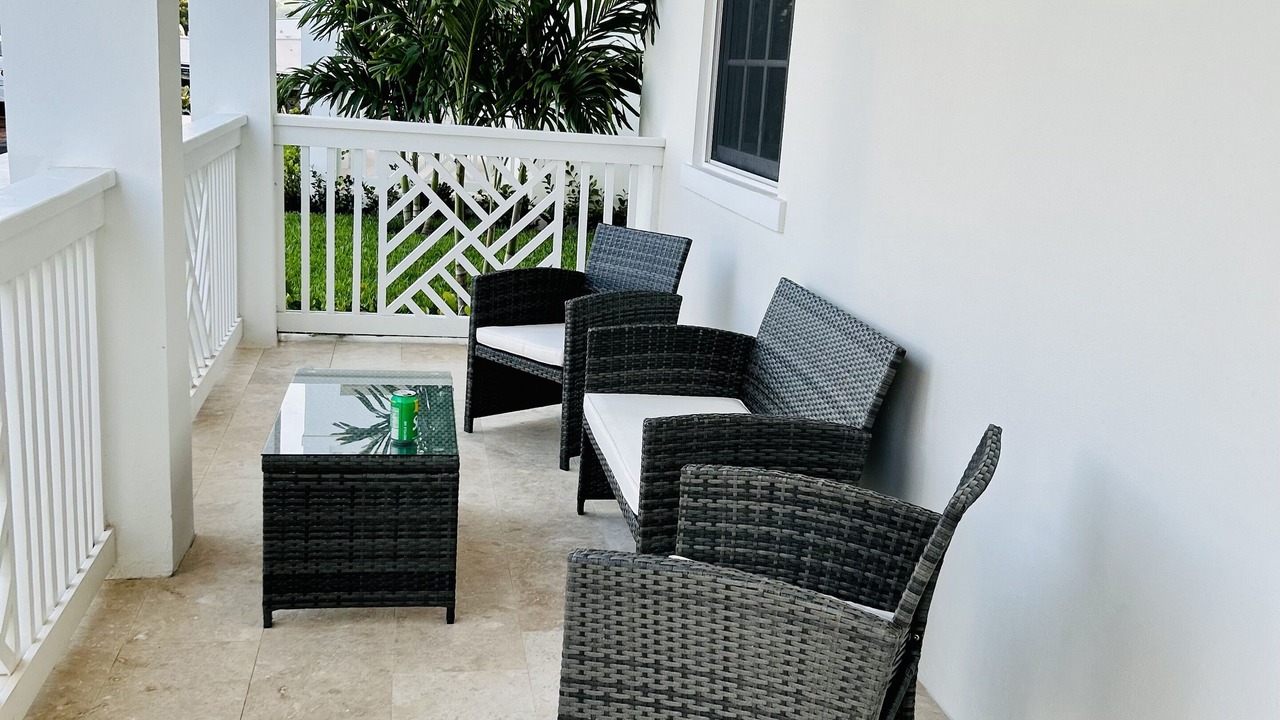 Photo of Patio Balcony in Palm Cay