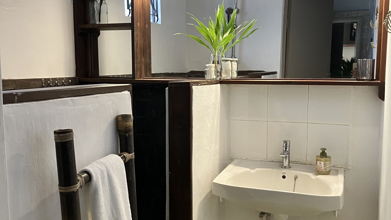 Photo of Bathroom in La Preneuse