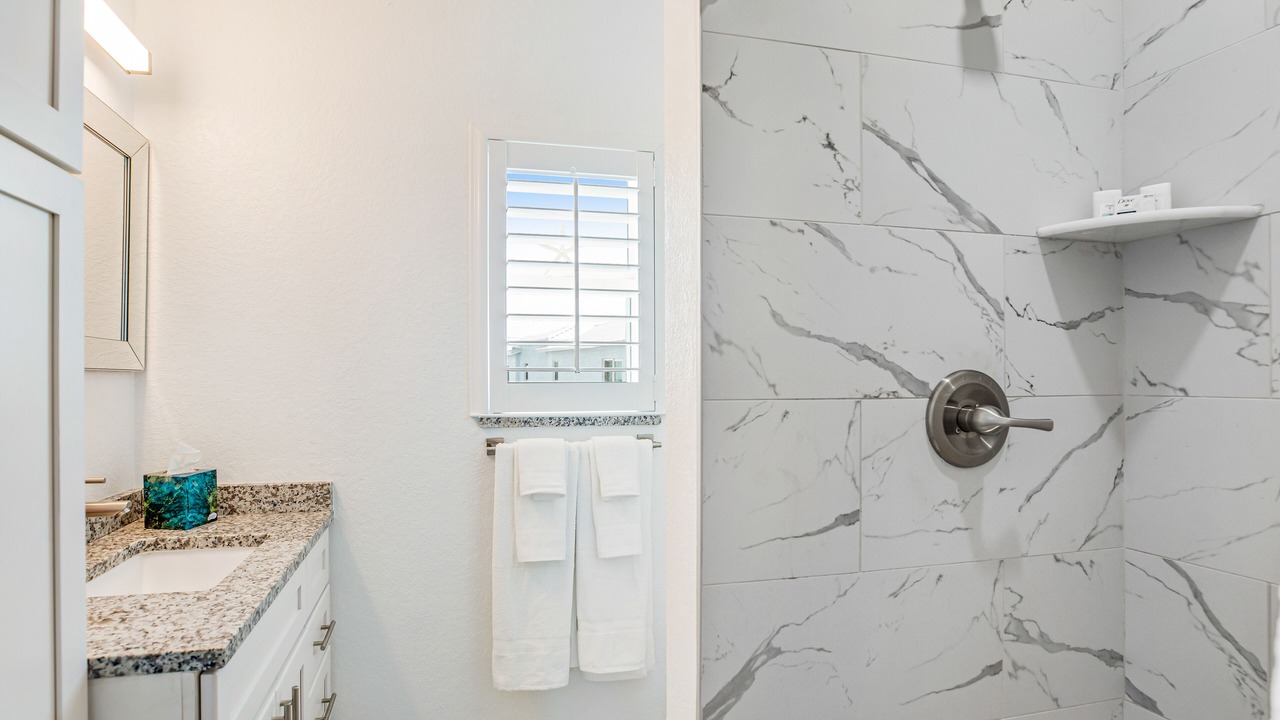 Photo of Bathroom in Marathon