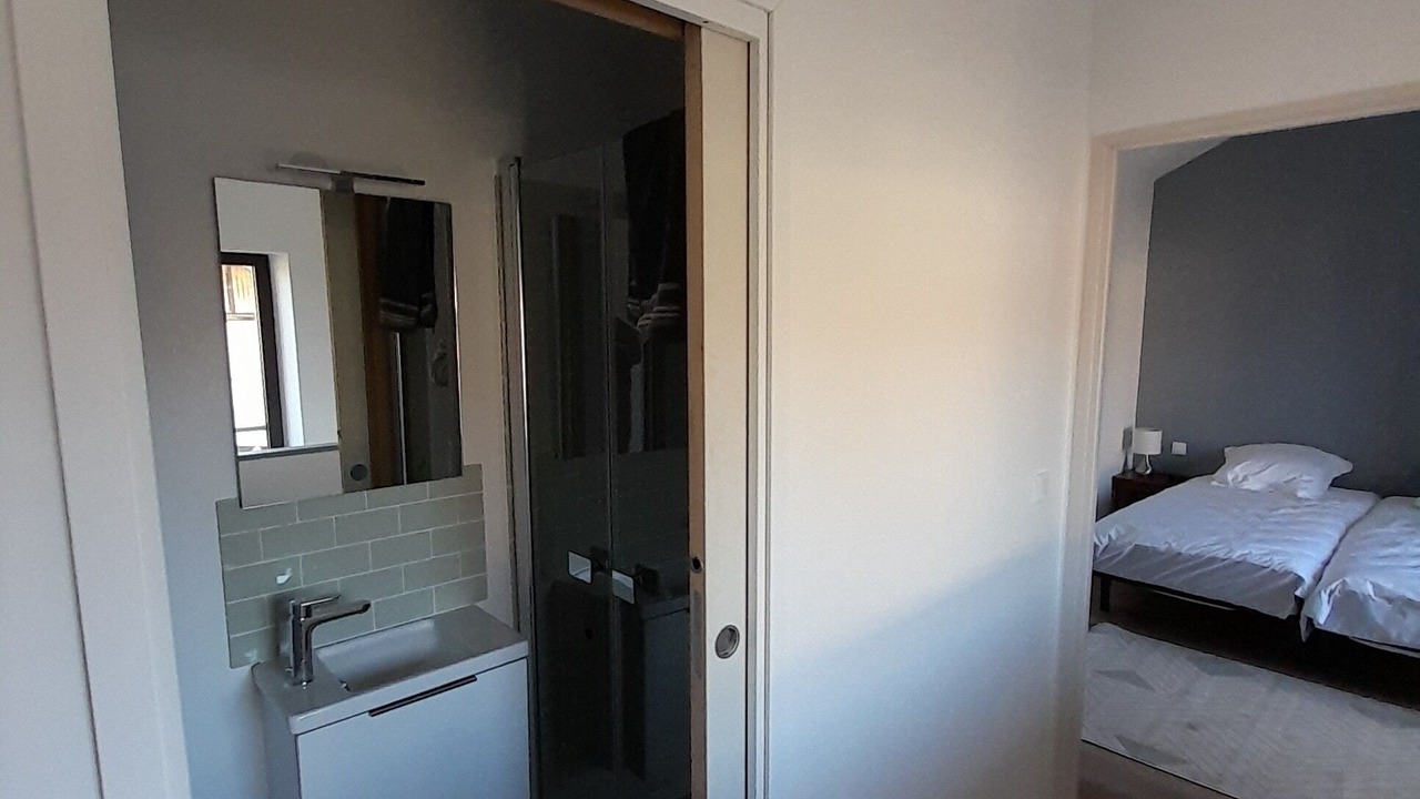 Photo of Bathroom in Noblat