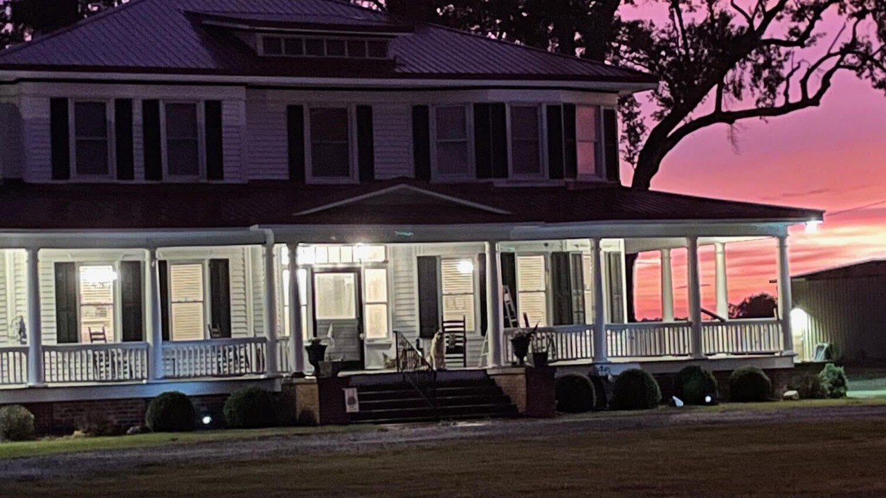 Photo of Outdoor in Elliott