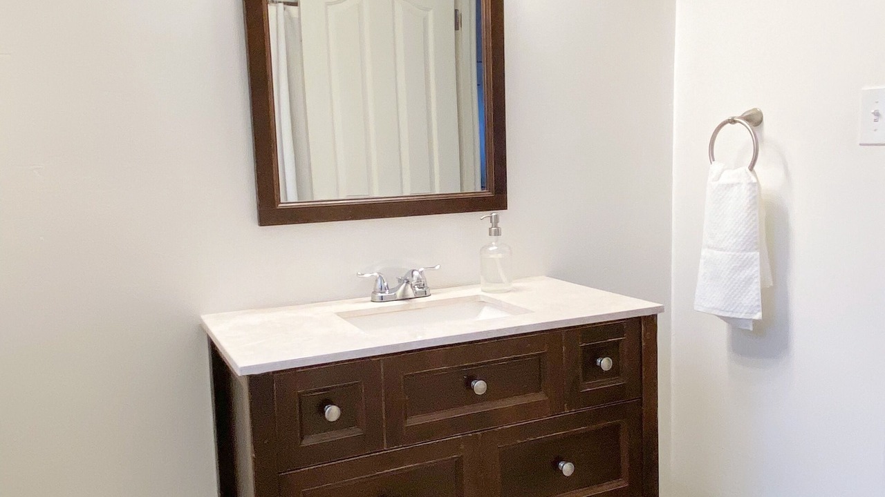 Photo of Bathroom in Salinas