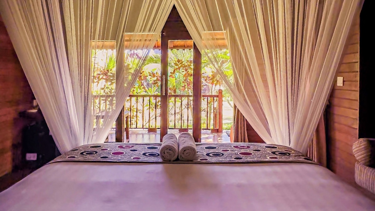 Photo of Bedroom in Mushroom Bay