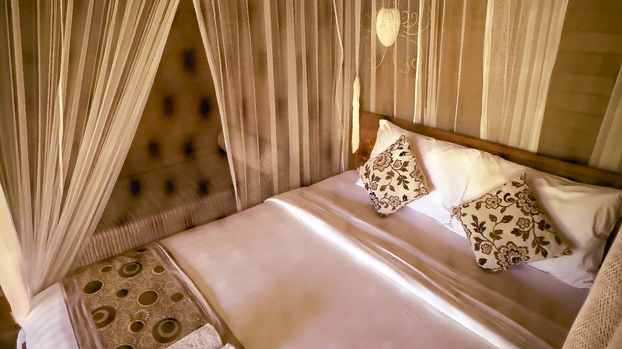 Photo of Bedroom in Mushroom Bay