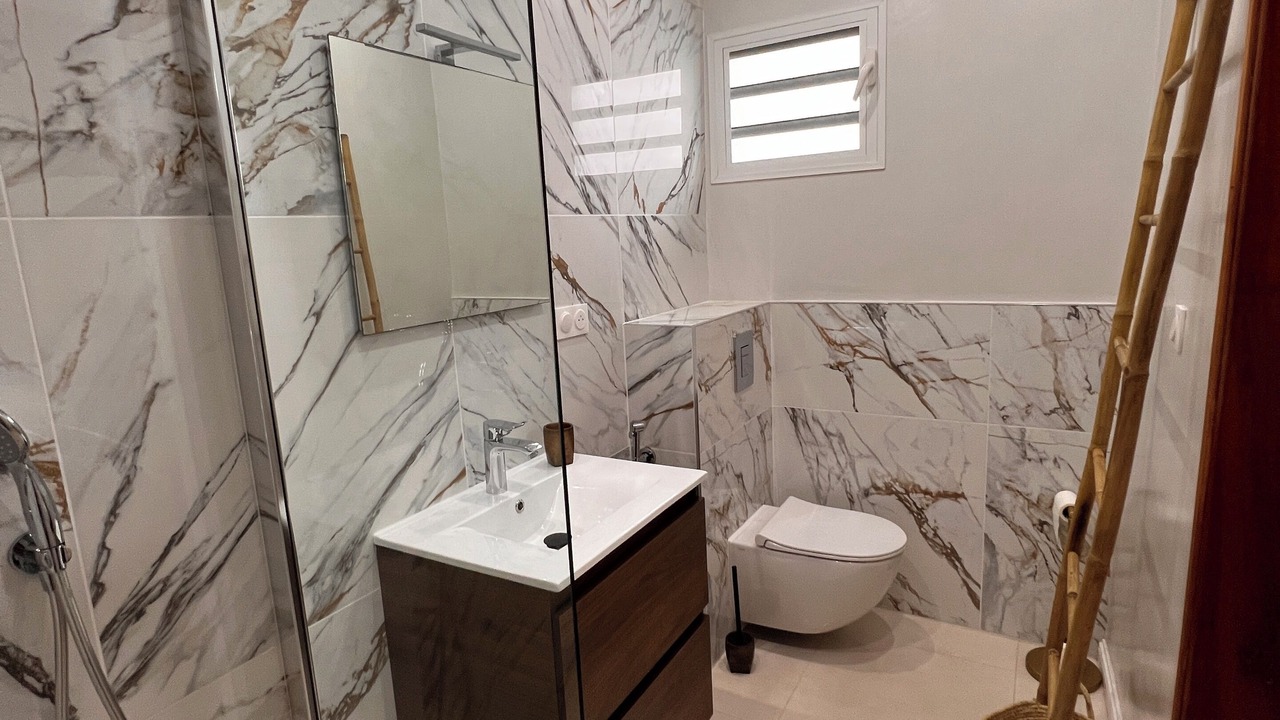 Photo of Bathroom in Petit-Bourg