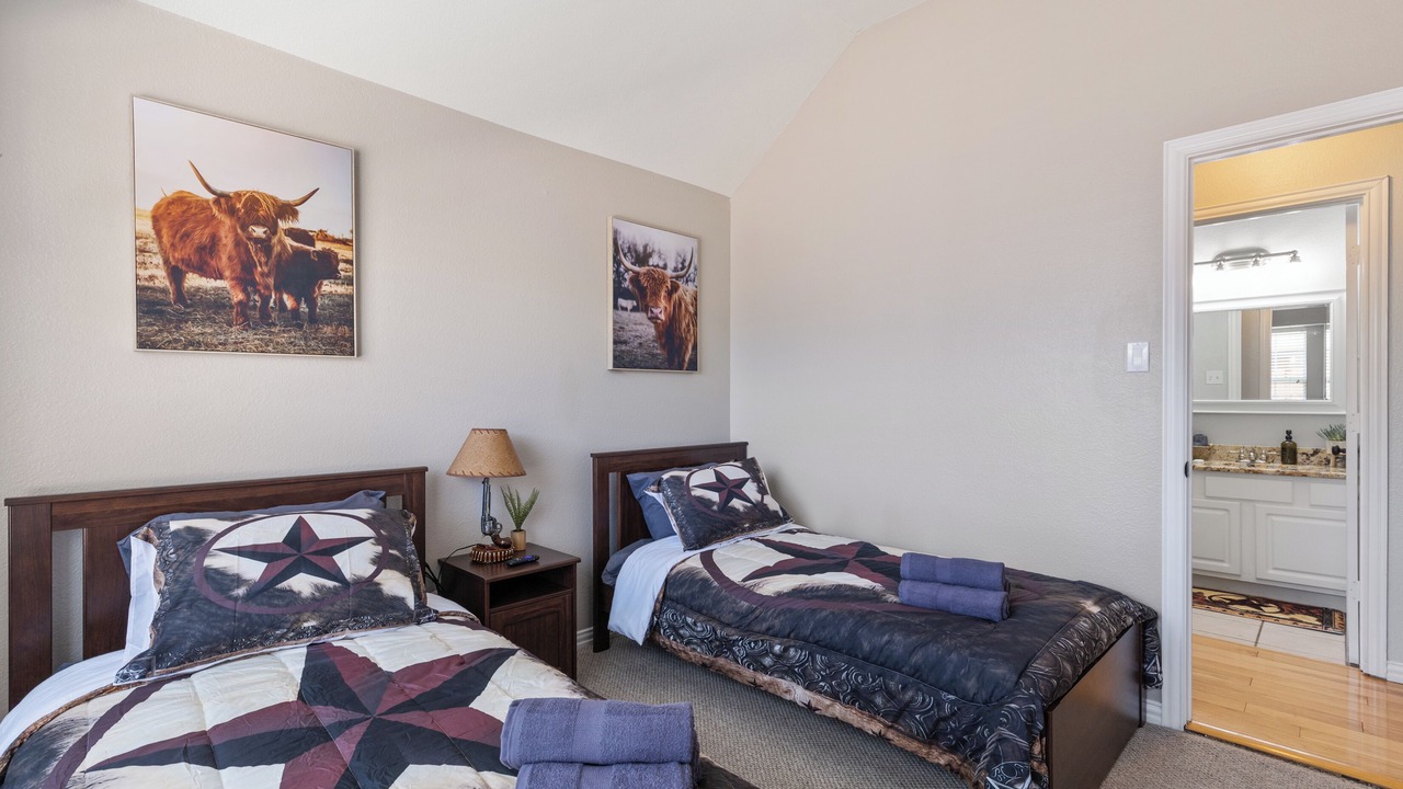 Photo of Bedroom in Allen