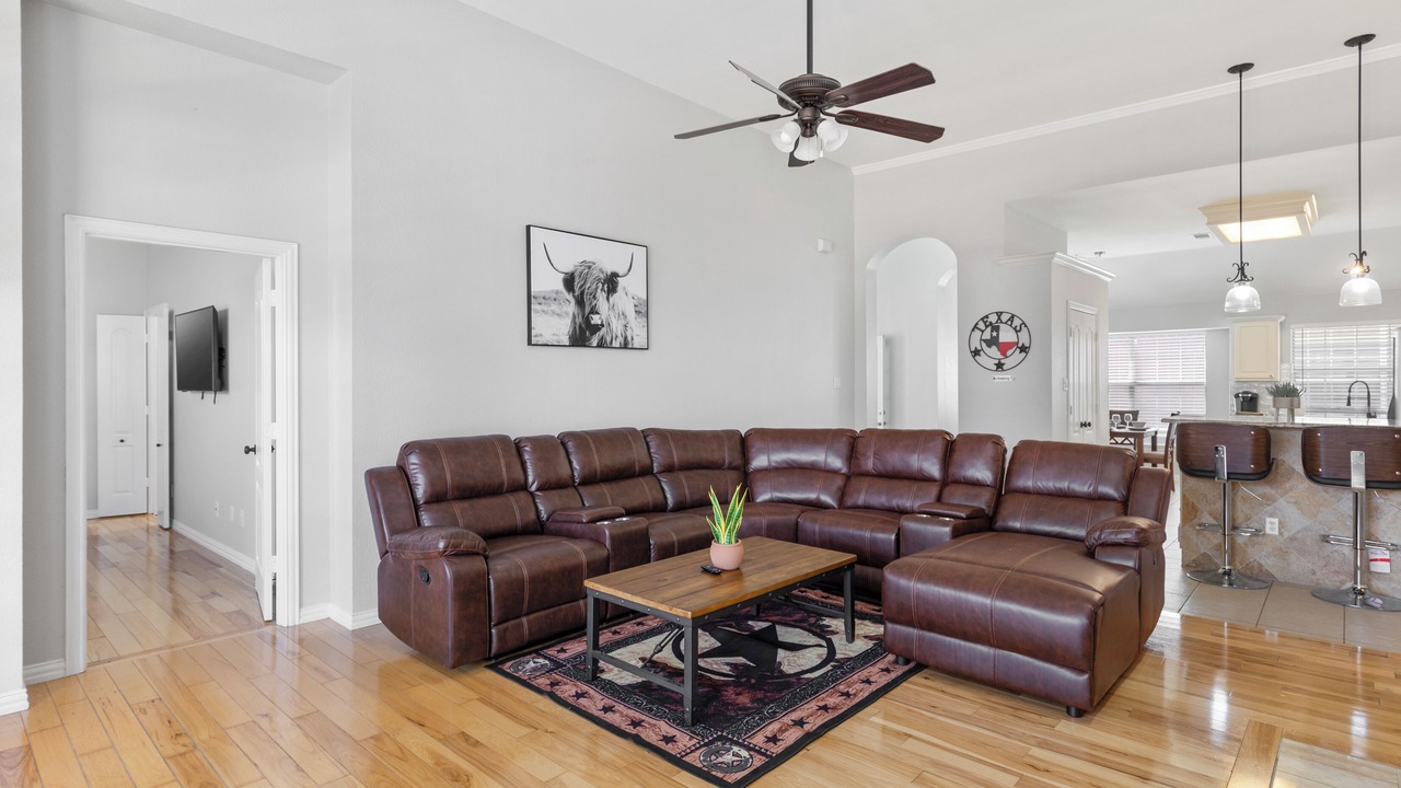 Photo of Livingroom in Allen