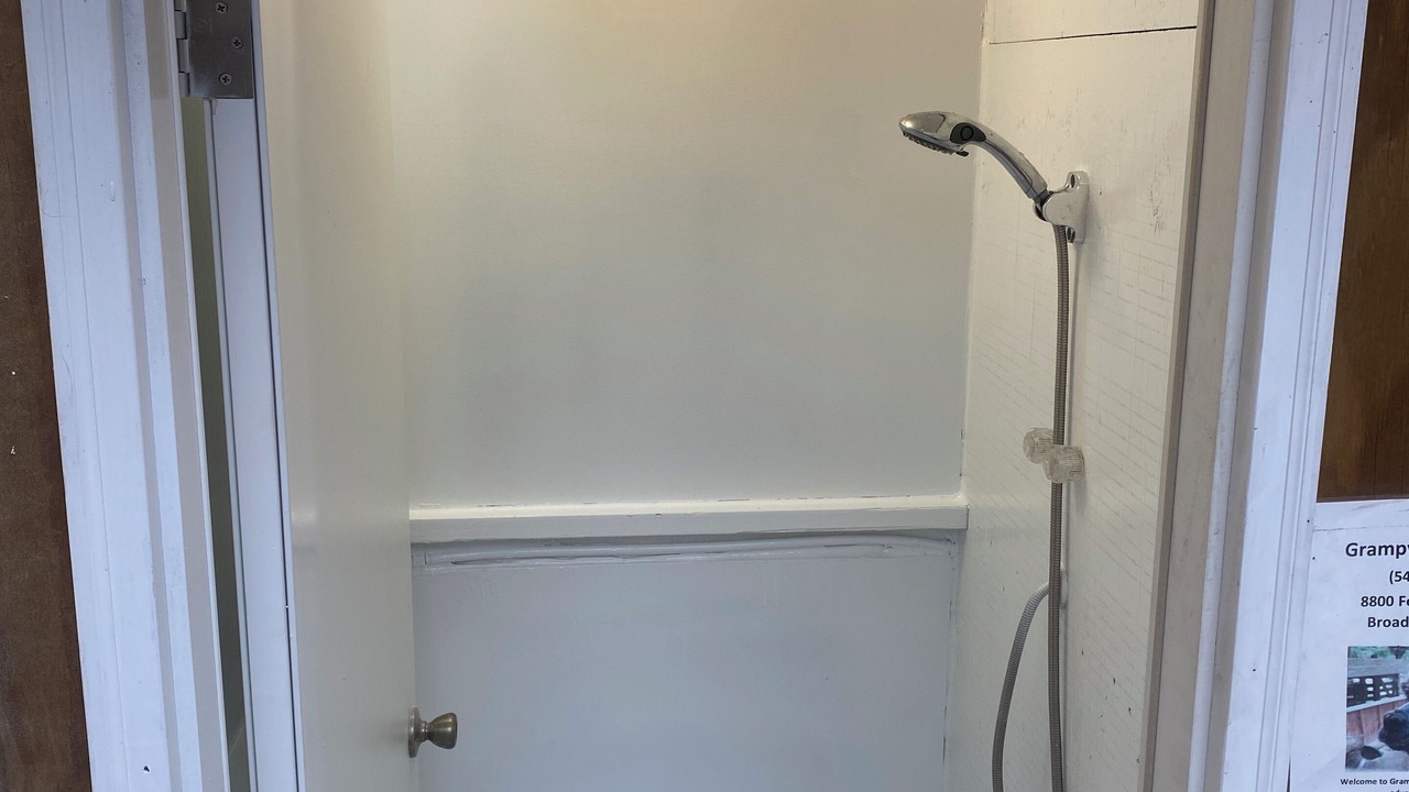 Photo of Bathroom in Broadway