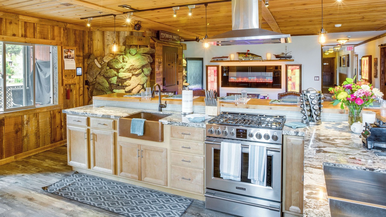 Photo of Kitchen in Stateline