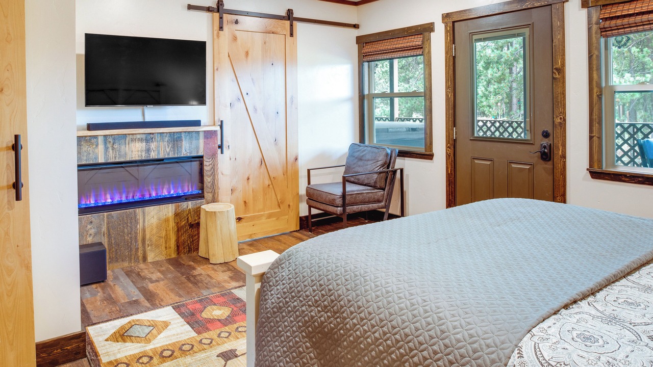 Photo of Bedroom in Stateline