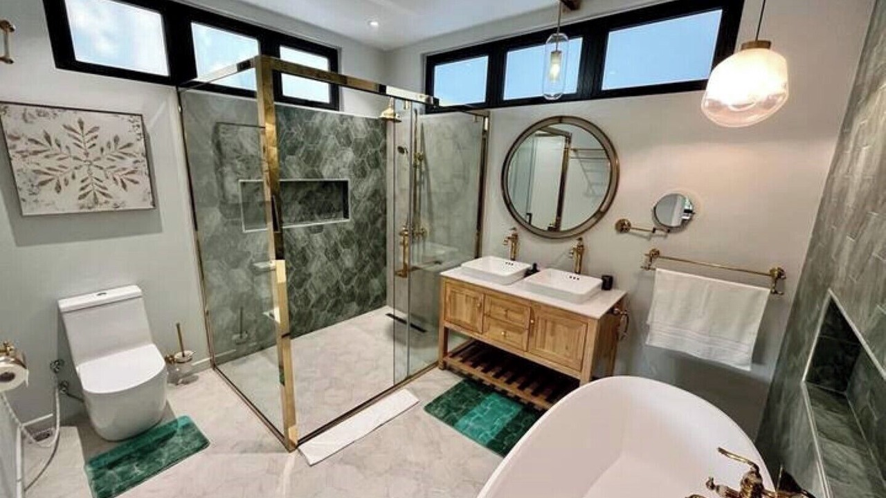 Photo of Bathroom in Calebasses