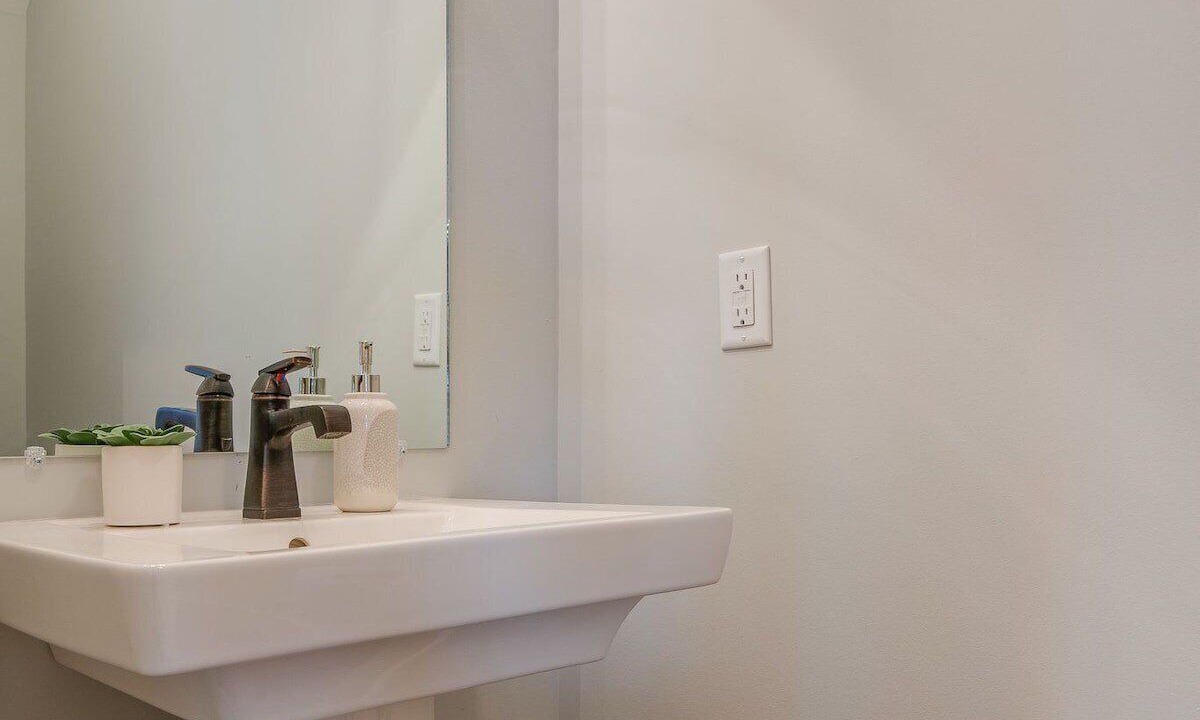 Photo of Bathroom in Hope Gardens