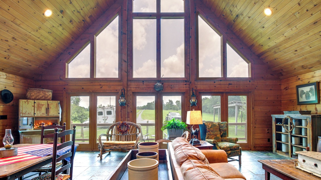 Photo of Livingroom in Republican Grove