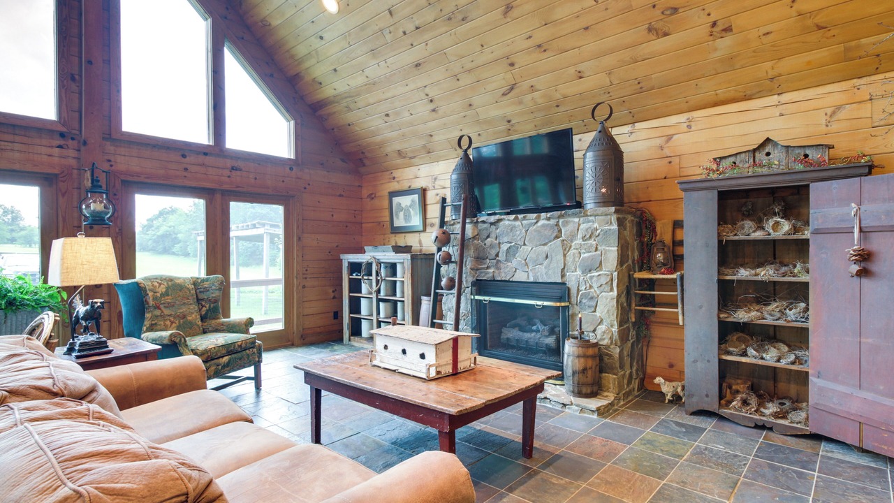 Photo of Livingroom in Republican Grove