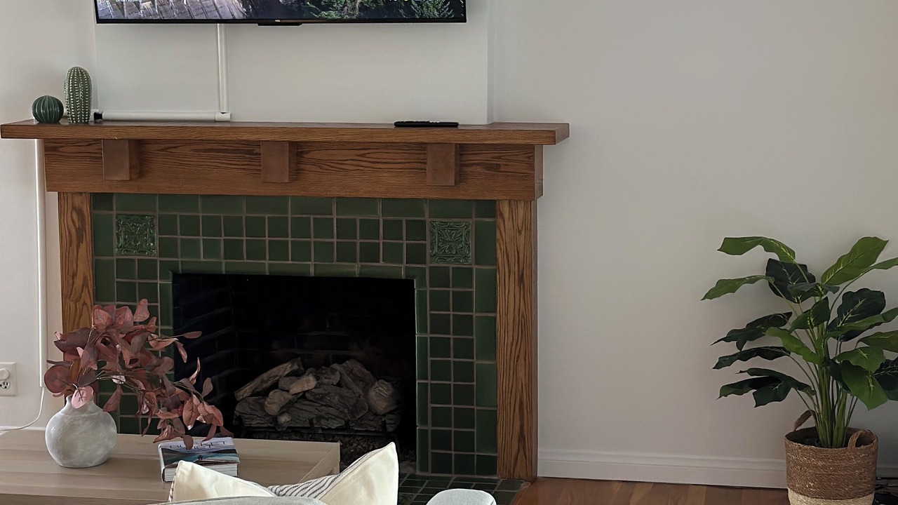 Photo of Livingroom in Tarzana