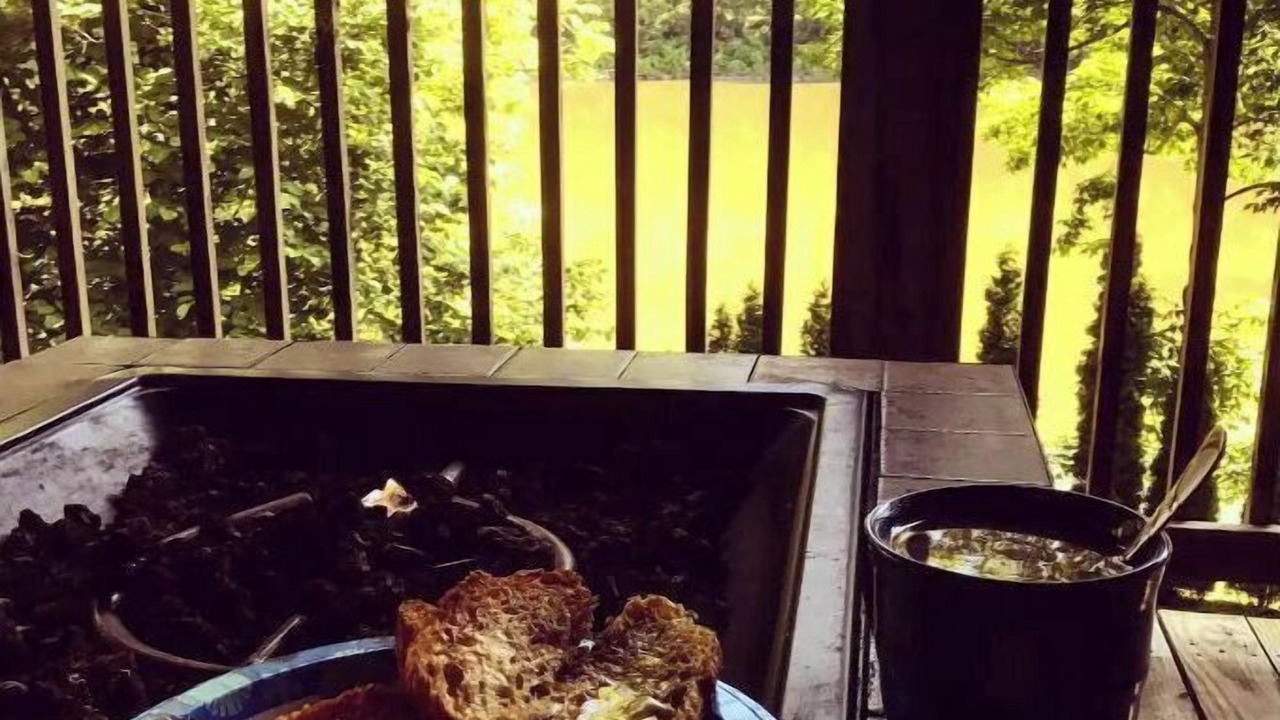 Photo of Patio Balcony in Falls