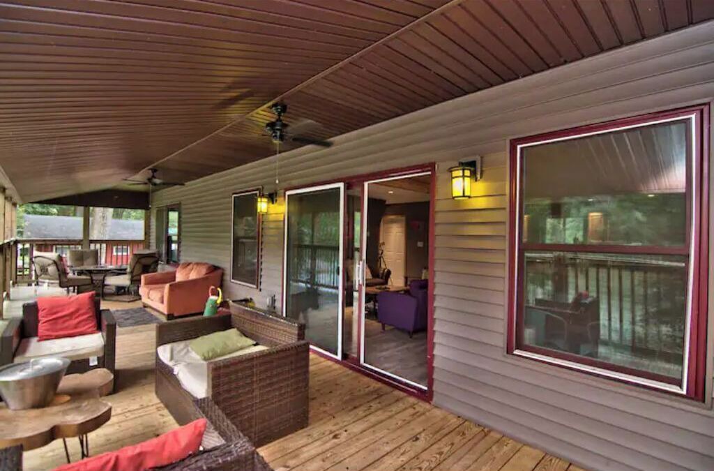 Photo of Patio Balcony in Falls