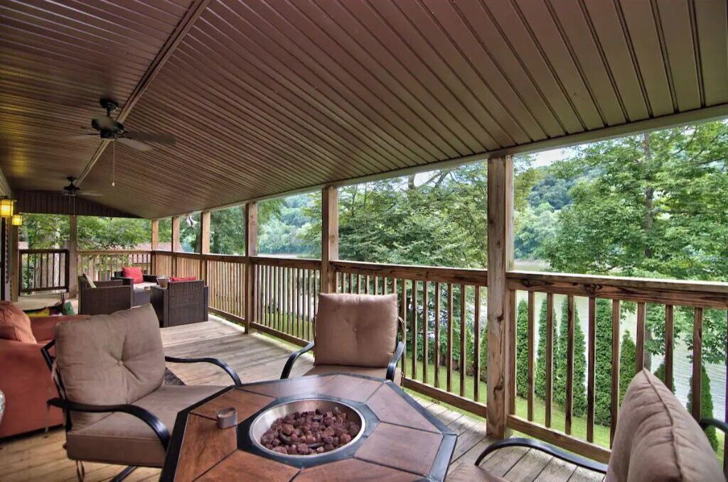Photo of Patio Balcony in Falls