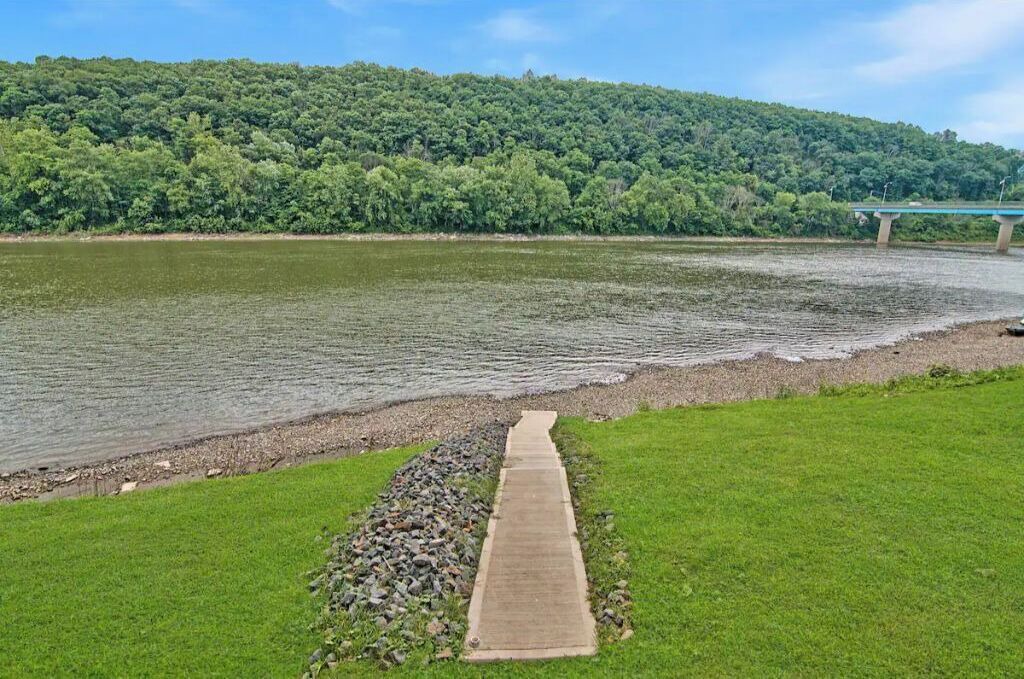 Photo of Outdoor in Falls