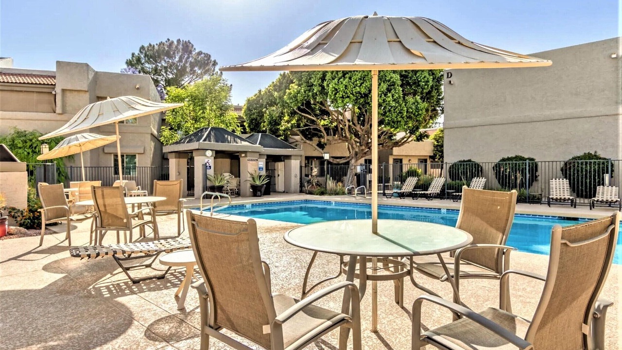 Photo of Outdoor in Paradise Valley Village