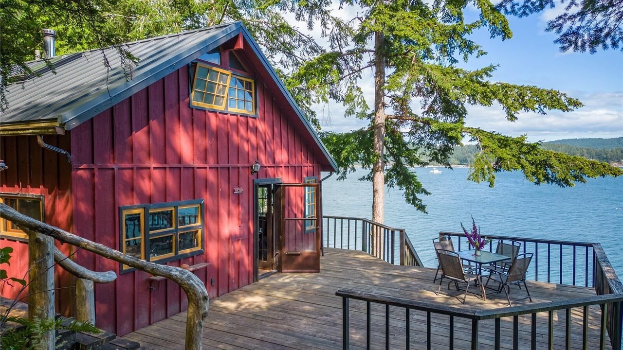 Photo of Patio Balcony in Pender Island