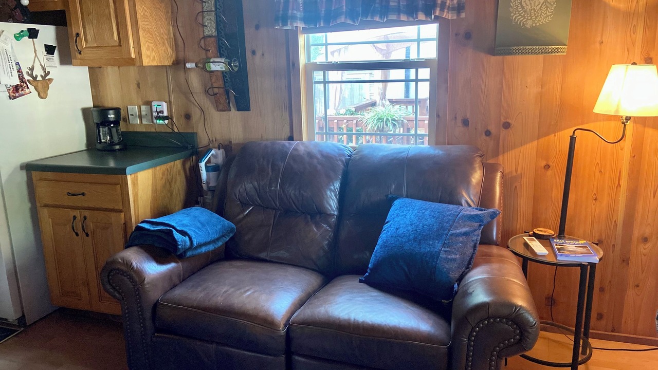 Photo of Livingroom in Salt Springs