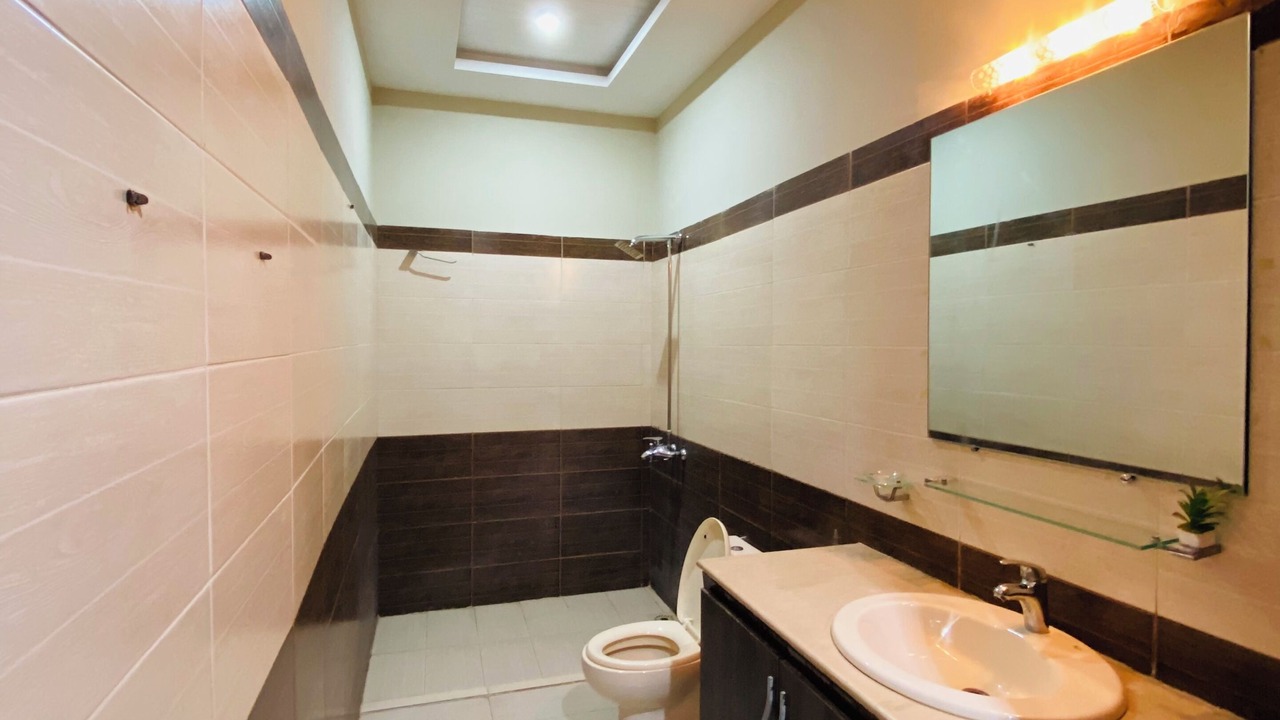 Photo of Bathroom in Bahria Town