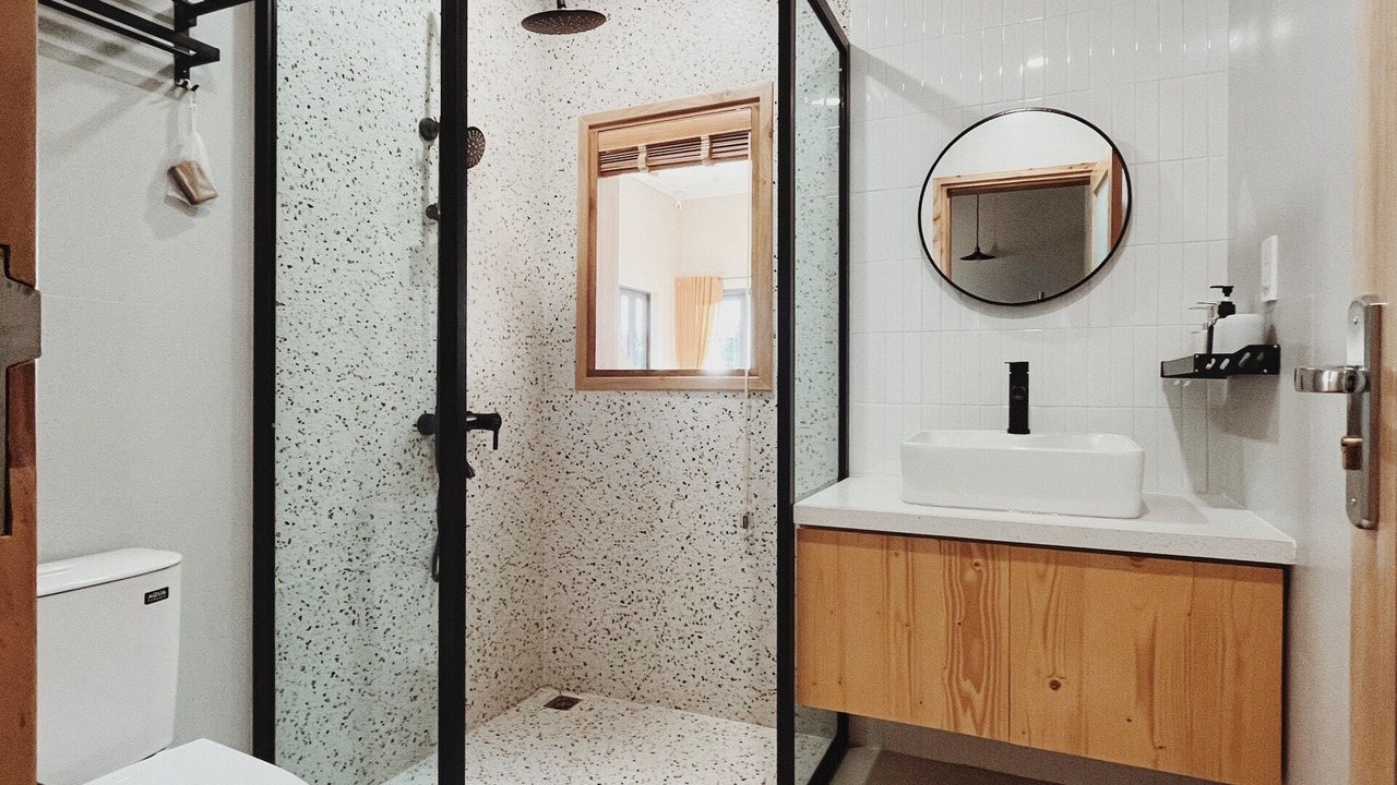 Photo of Bathroom in Pleiku