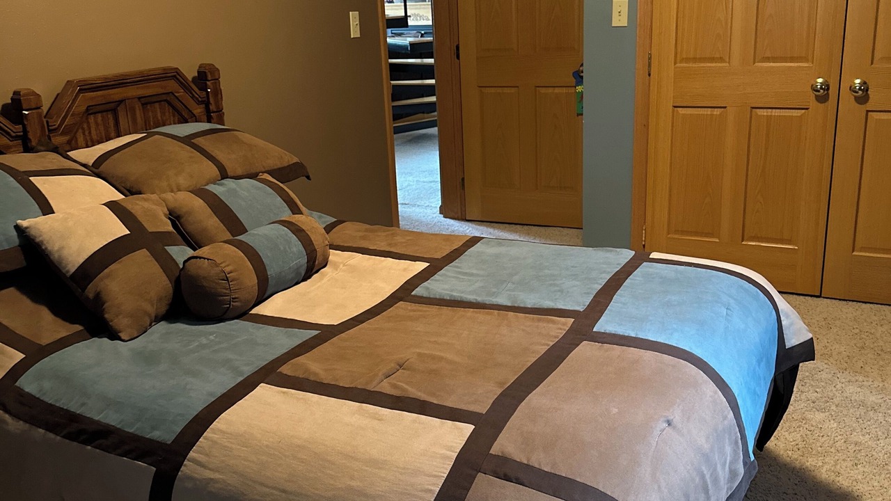 Photo of Bedroom in Ortonville
